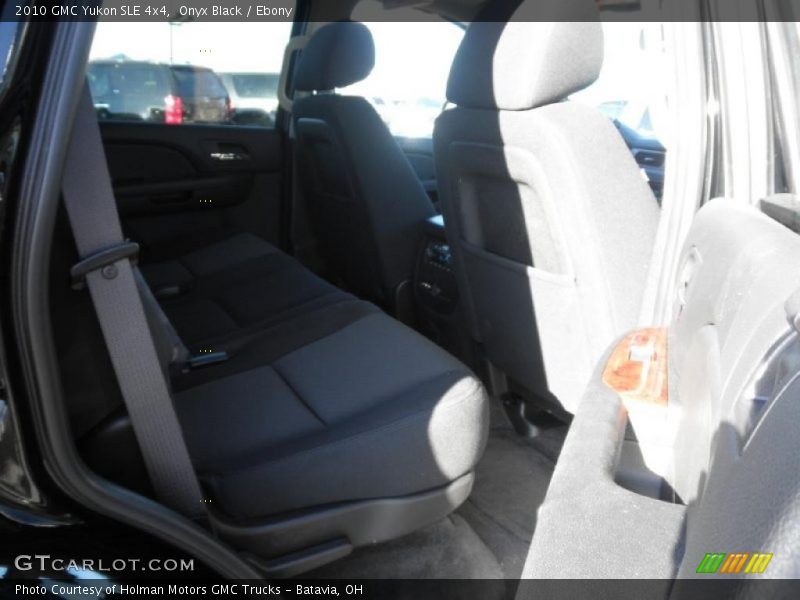 Onyx Black / Ebony 2010 GMC Yukon SLE 4x4