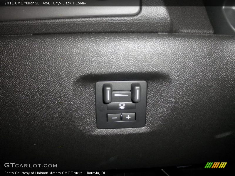 Onyx Black / Ebony 2011 GMC Yukon SLT 4x4