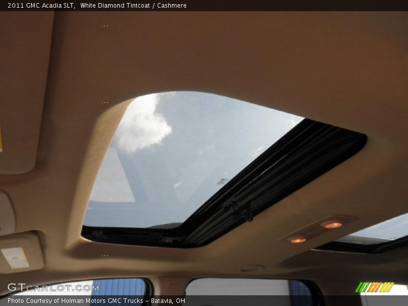 White Diamond Tintcoat / Cashmere 2011 GMC Acadia SLT