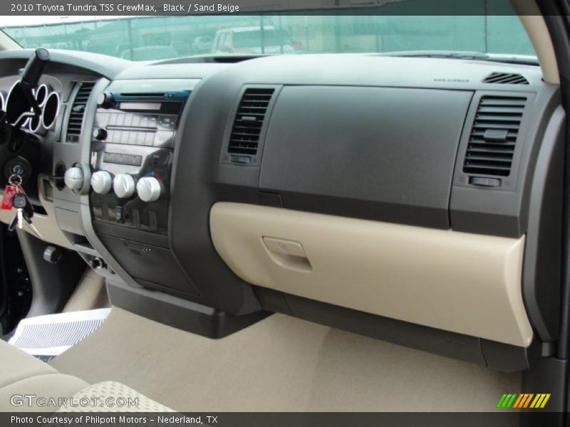 Dashboard of 2010 Tundra TSS CrewMax