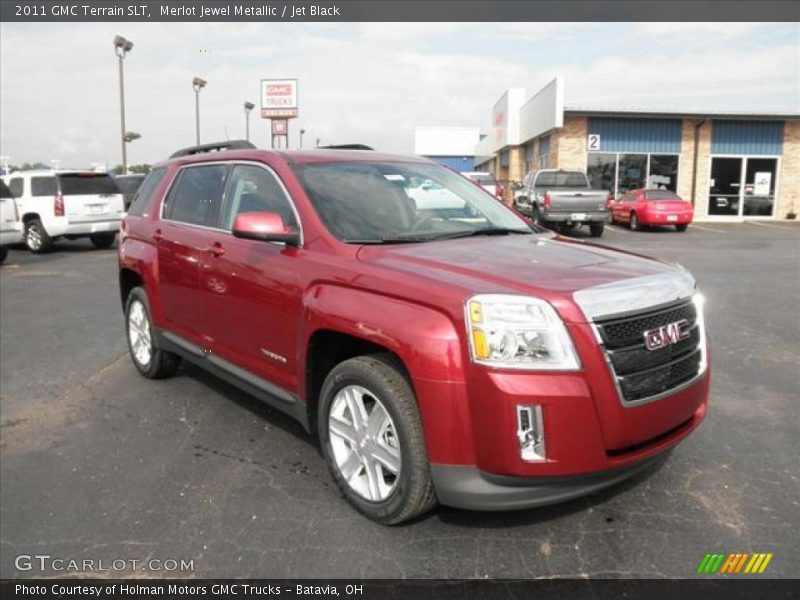 Front 3/4 View of 2011 Terrain SLT