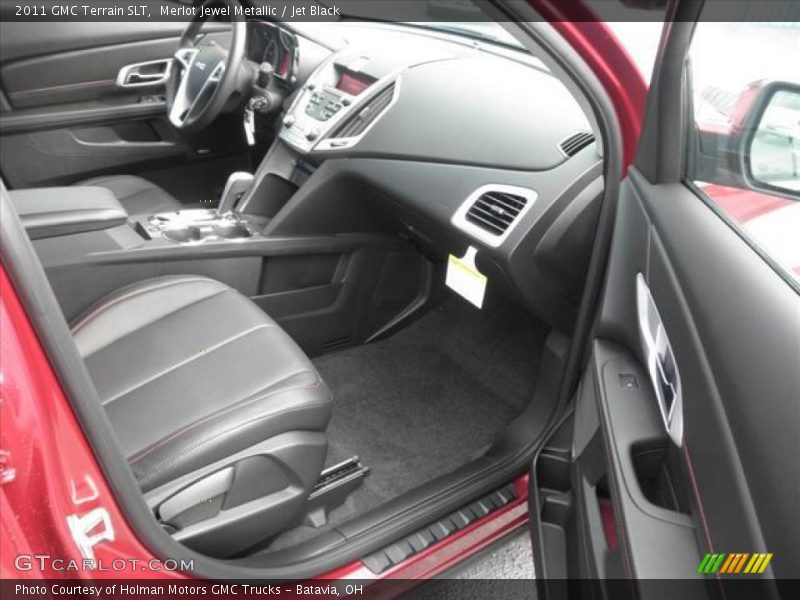 Merlot Jewel Metallic / Jet Black 2011 GMC Terrain SLT