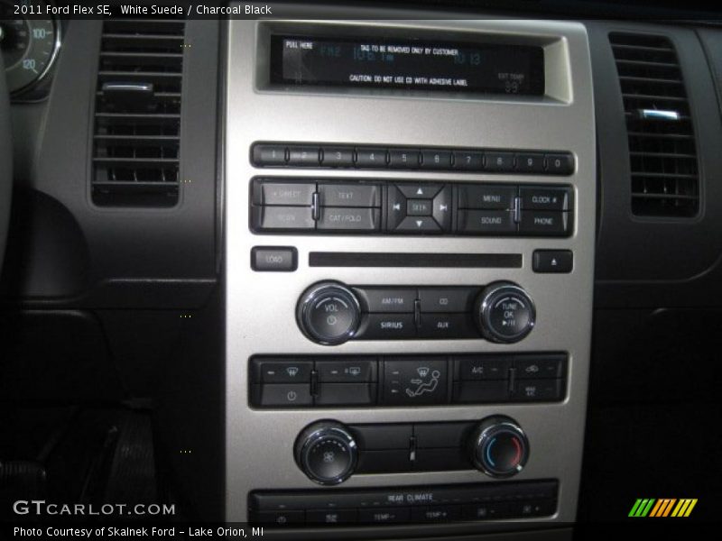 White Suede / Charcoal Black 2011 Ford Flex SE