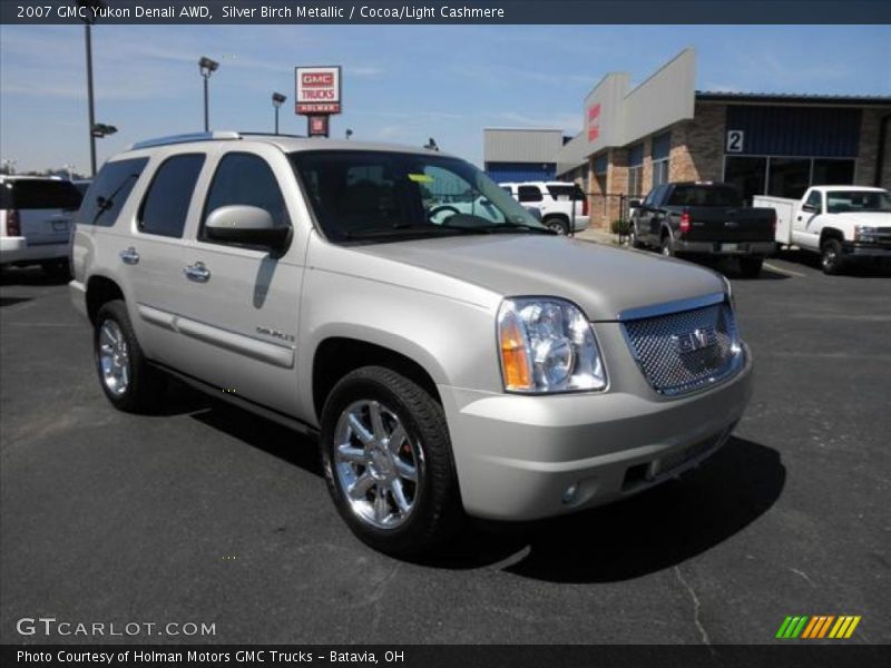 Silver Birch Metallic / Cocoa/Light Cashmere 2007 GMC Yukon Denali AWD