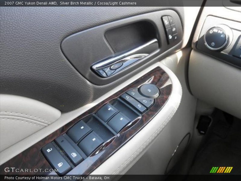 Silver Birch Metallic / Cocoa/Light Cashmere 2007 GMC Yukon Denali AWD