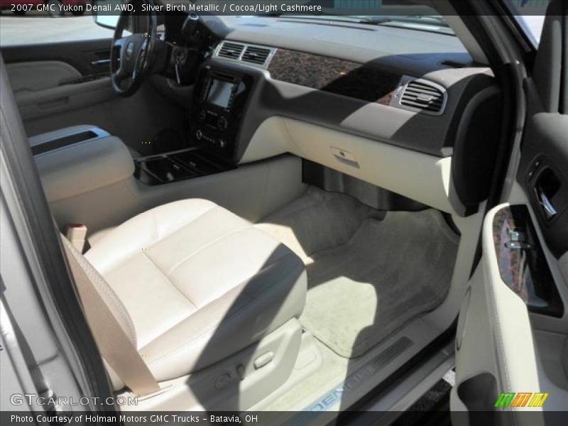 Silver Birch Metallic / Cocoa/Light Cashmere 2007 GMC Yukon Denali AWD