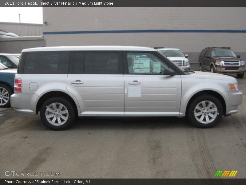 Ingot Silver Metallic / Medium Light Stone 2011 Ford Flex SE