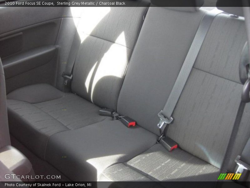 Sterling Grey Metallic / Charcoal Black 2010 Ford Focus SE Coupe