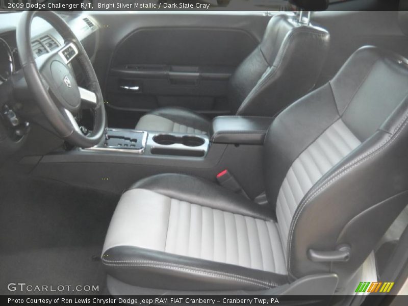 Bright Silver Metallic / Dark Slate Gray 2009 Dodge Challenger R/T