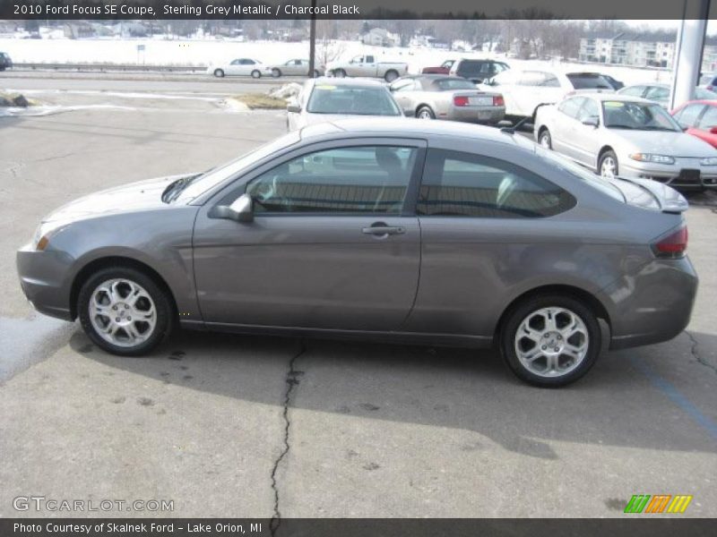 Sterling Grey Metallic / Charcoal Black 2010 Ford Focus SE Coupe
