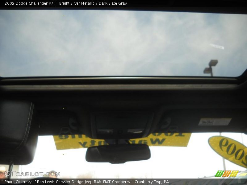 Bright Silver Metallic / Dark Slate Gray 2009 Dodge Challenger R/T