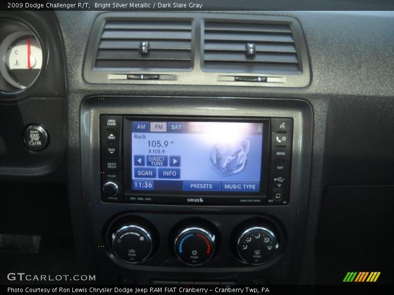 Bright Silver Metallic / Dark Slate Gray 2009 Dodge Challenger R/T