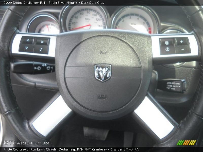 Bright Silver Metallic / Dark Slate Gray 2009 Dodge Challenger R/T