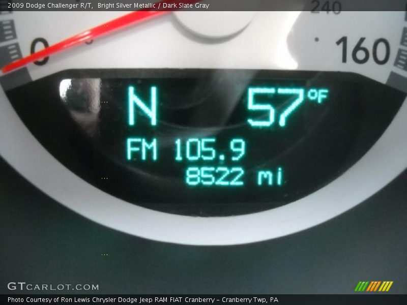 Bright Silver Metallic / Dark Slate Gray 2009 Dodge Challenger R/T