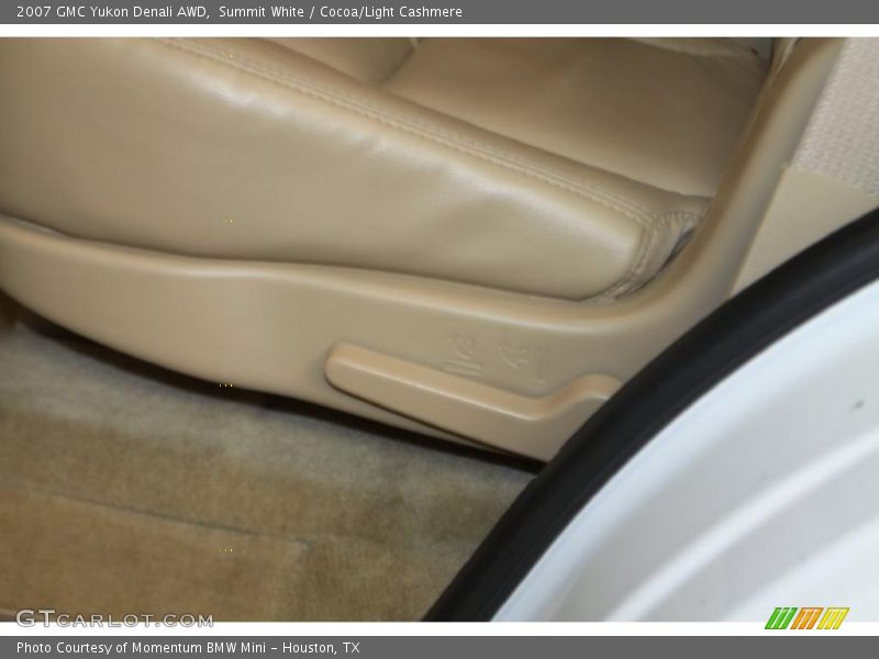 Summit White / Cocoa/Light Cashmere 2007 GMC Yukon Denali AWD