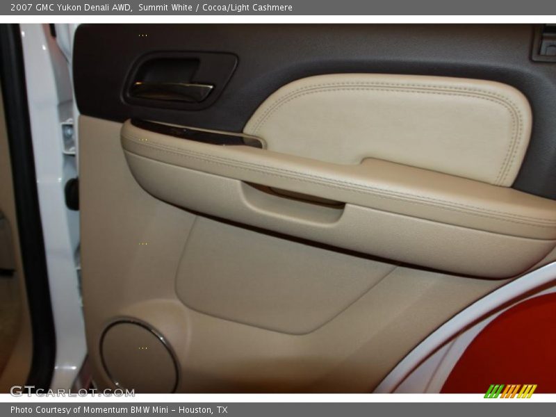 Summit White / Cocoa/Light Cashmere 2007 GMC Yukon Denali AWD