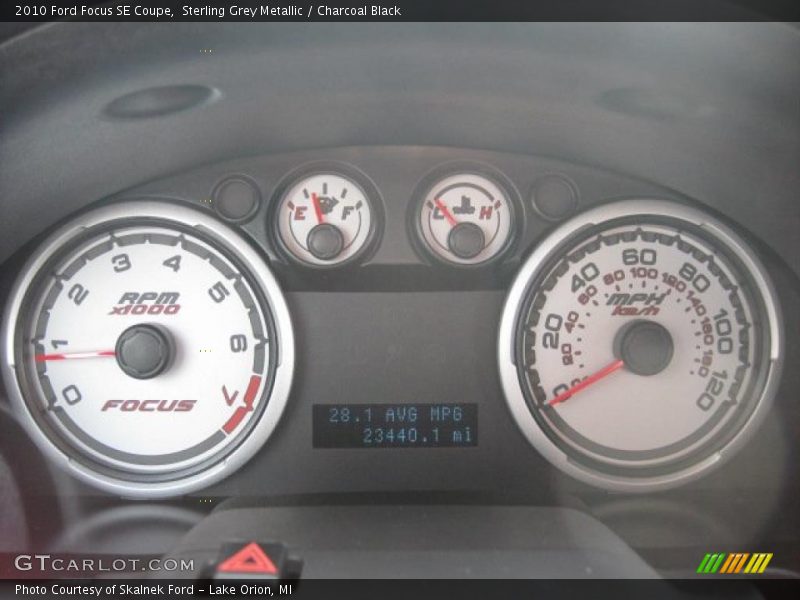 Sterling Grey Metallic / Charcoal Black 2010 Ford Focus SE Coupe