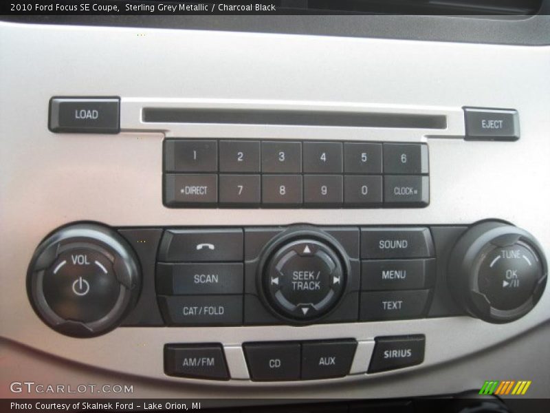 Sterling Grey Metallic / Charcoal Black 2010 Ford Focus SE Coupe