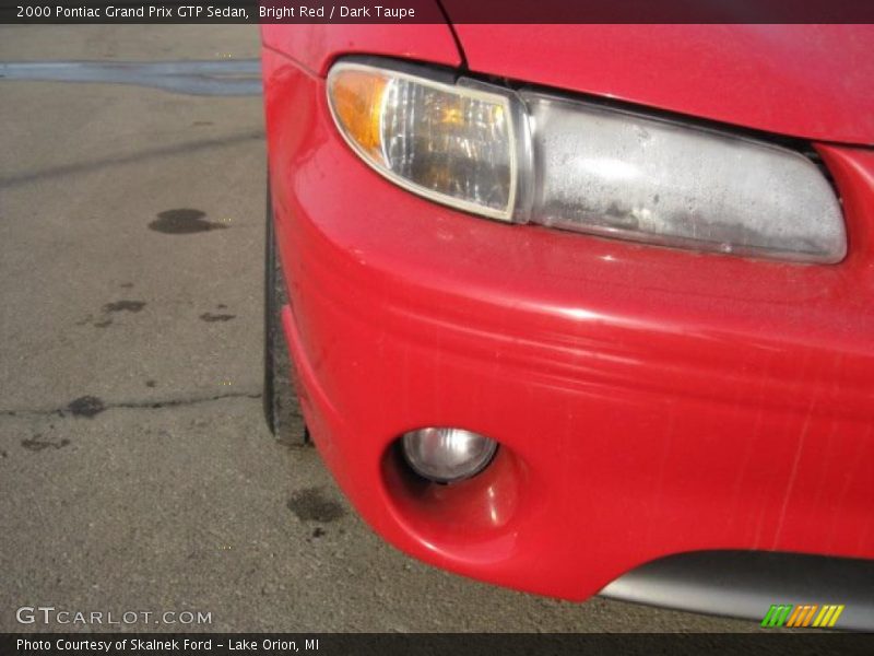 Bright Red / Dark Taupe 2000 Pontiac Grand Prix GTP Sedan