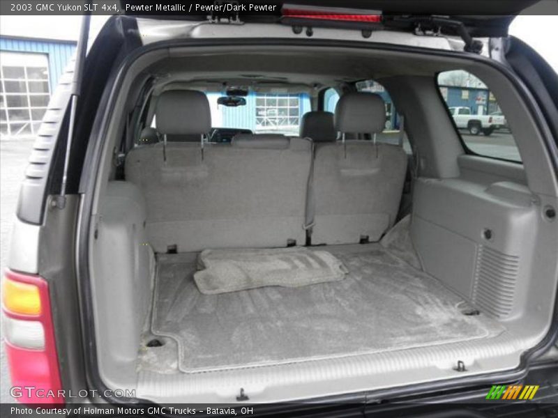  2003 Yukon SLT 4x4 Trunk