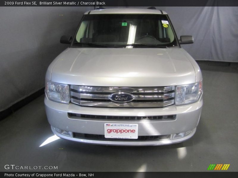 Brilliant Silver Metallic / Charcoal Black 2009 Ford Flex SE