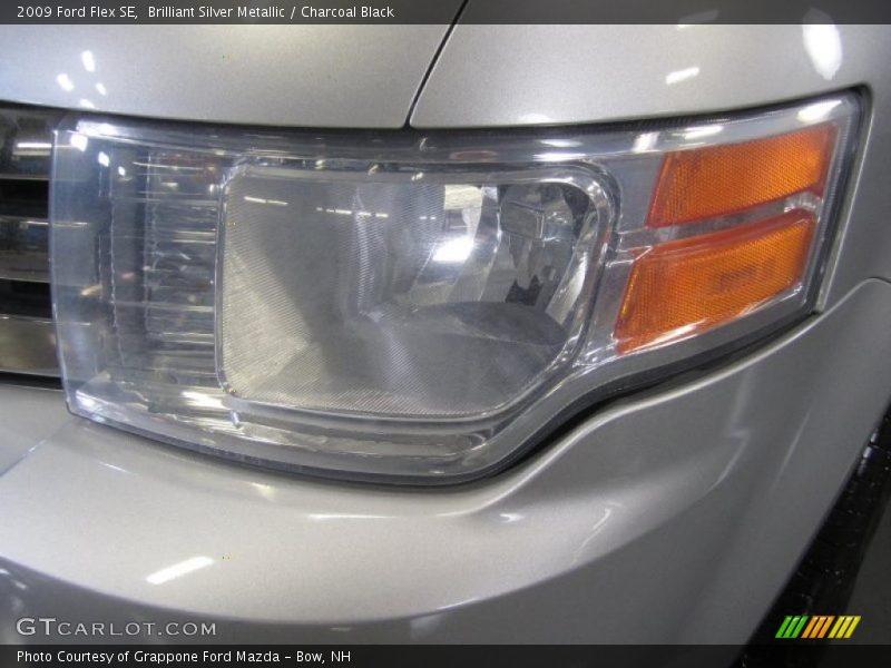 Brilliant Silver Metallic / Charcoal Black 2009 Ford Flex SE