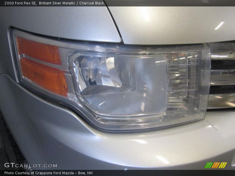 Brilliant Silver Metallic / Charcoal Black 2009 Ford Flex SE