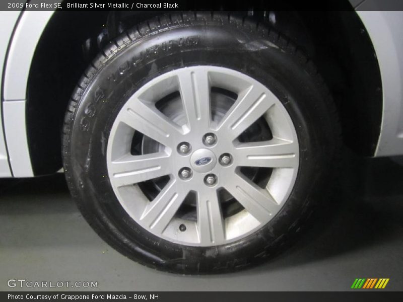 Brilliant Silver Metallic / Charcoal Black 2009 Ford Flex SE