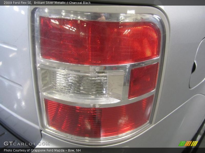 Brilliant Silver Metallic / Charcoal Black 2009 Ford Flex SE