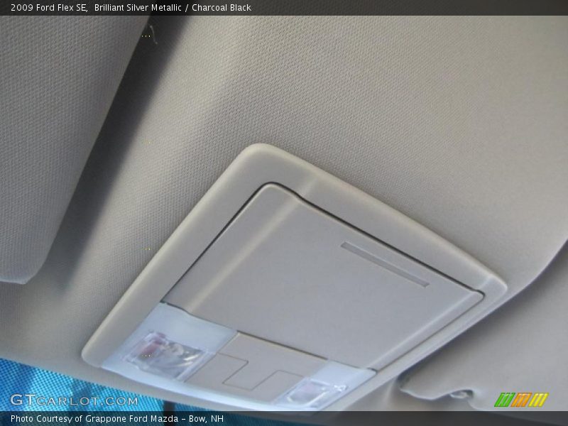 Brilliant Silver Metallic / Charcoal Black 2009 Ford Flex SE