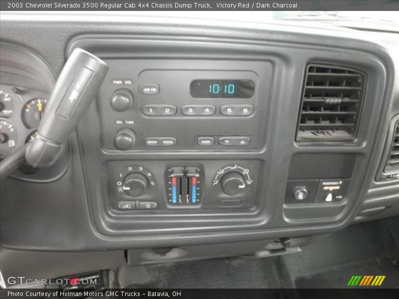 Controls of 2003 Silverado 3500 Regular Cab 4x4 Chassis Dump Truck