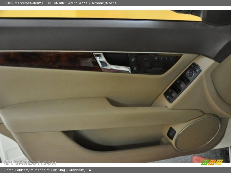 Arctic White / Almond/Mocha 2009 Mercedes-Benz C 300 4Matic