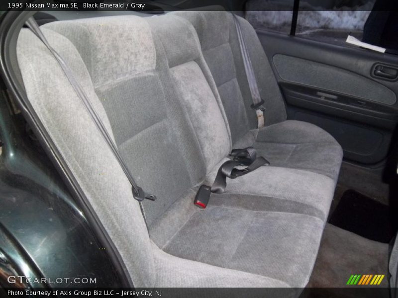 Black Emerald / Gray 1995 Nissan Maxima SE