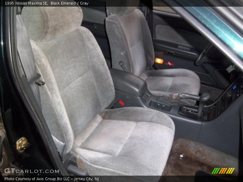 Black Emerald / Gray 1995 Nissan Maxima SE