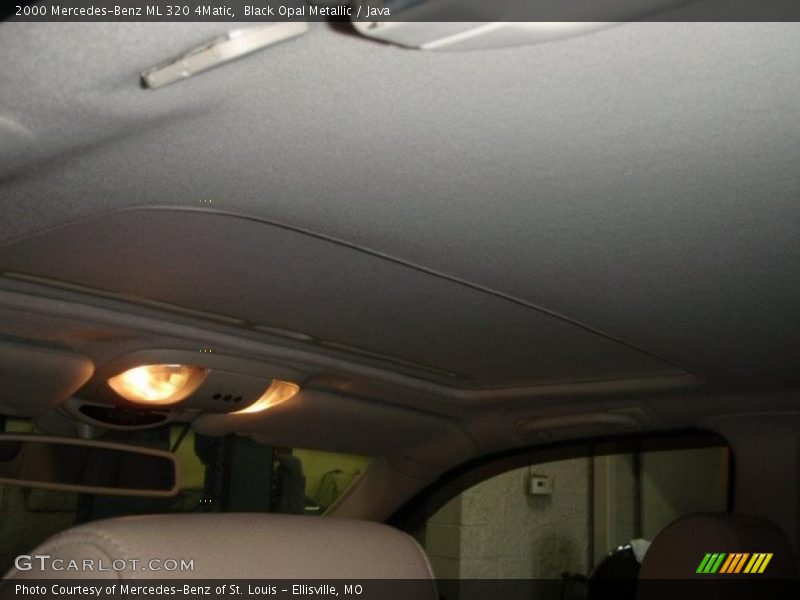 Black Opal Metallic / Java 2000 Mercedes-Benz ML 320 4Matic
