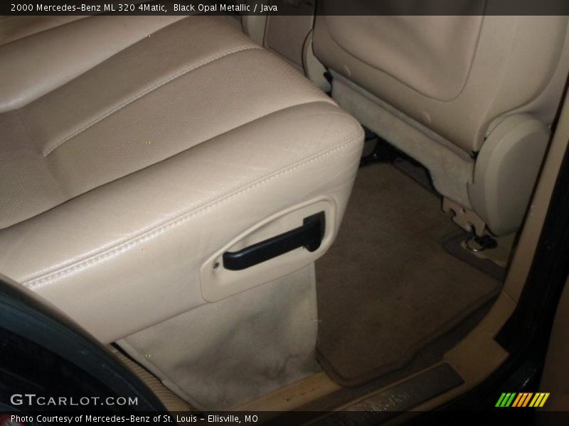 Black Opal Metallic / Java 2000 Mercedes-Benz ML 320 4Matic