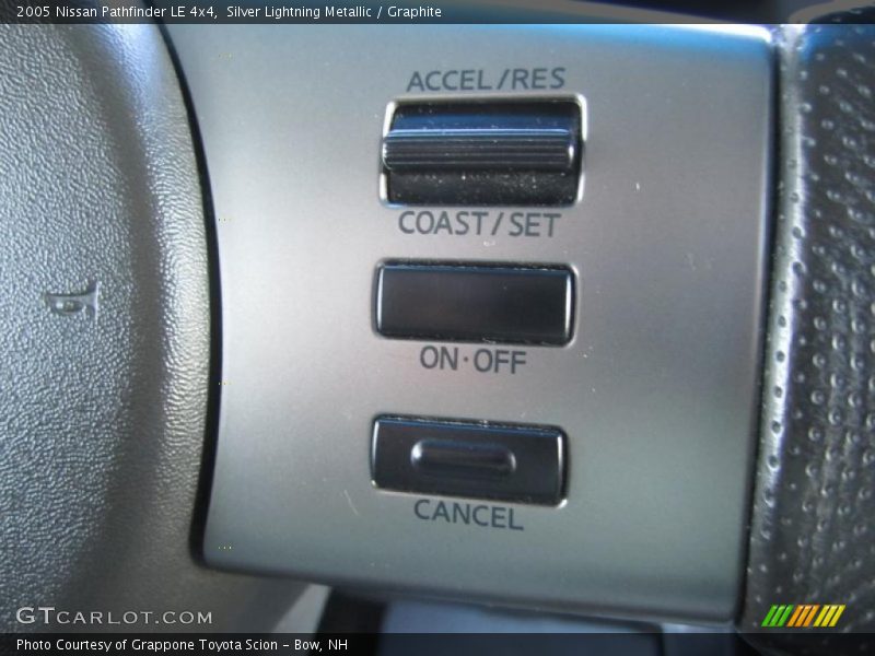 Silver Lightning Metallic / Graphite 2005 Nissan Pathfinder LE 4x4