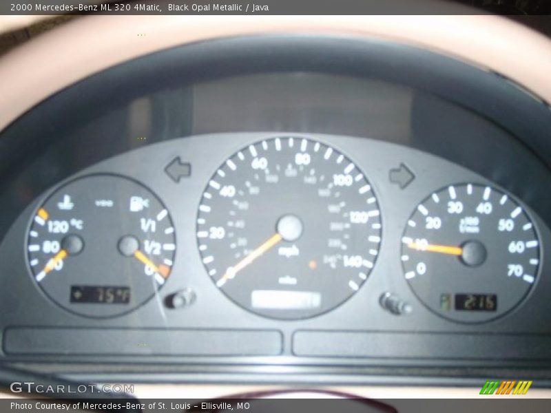 Black Opal Metallic / Java 2000 Mercedes-Benz ML 320 4Matic