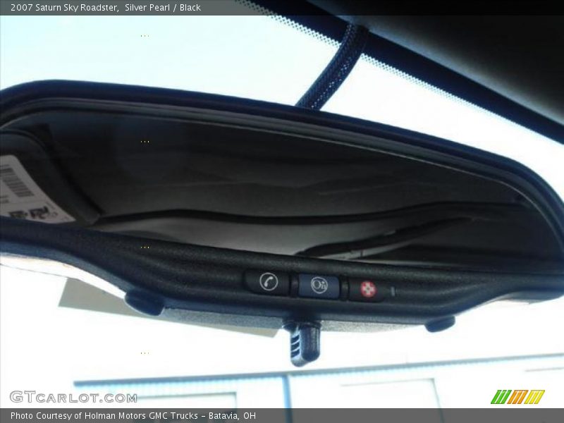 Silver Pearl / Black 2007 Saturn Sky Roadster