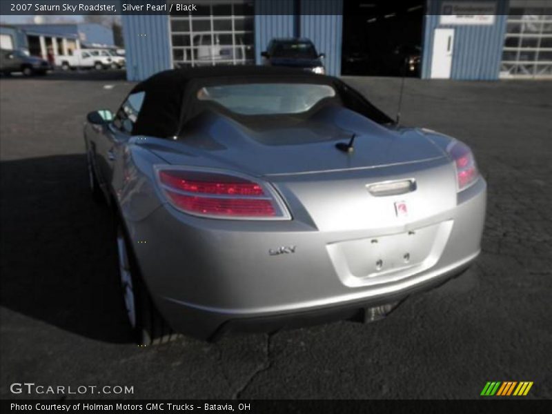 Silver Pearl / Black 2007 Saturn Sky Roadster
