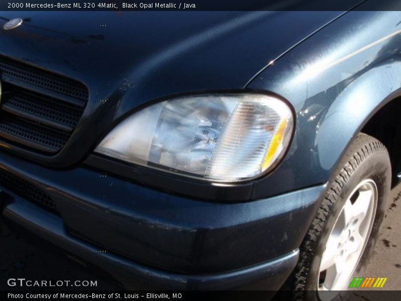 Black Opal Metallic / Java 2000 Mercedes-Benz ML 320 4Matic