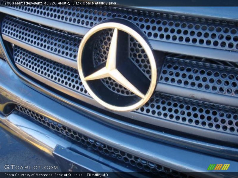 Black Opal Metallic / Java 2000 Mercedes-Benz ML 320 4Matic