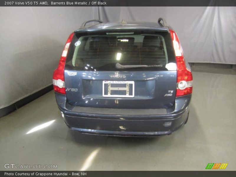 Barrents Blue Metallic / Off Black 2007 Volvo V50 T5 AWD