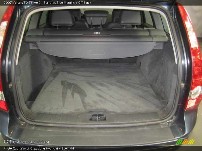 Barrents Blue Metallic / Off Black 2007 Volvo V50 T5 AWD