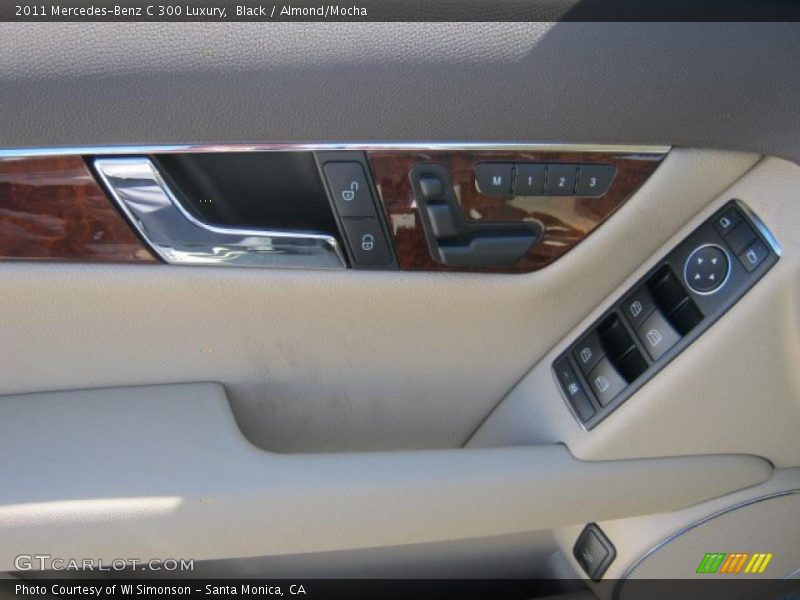 Black / Almond/Mocha 2011 Mercedes-Benz C 300 Luxury