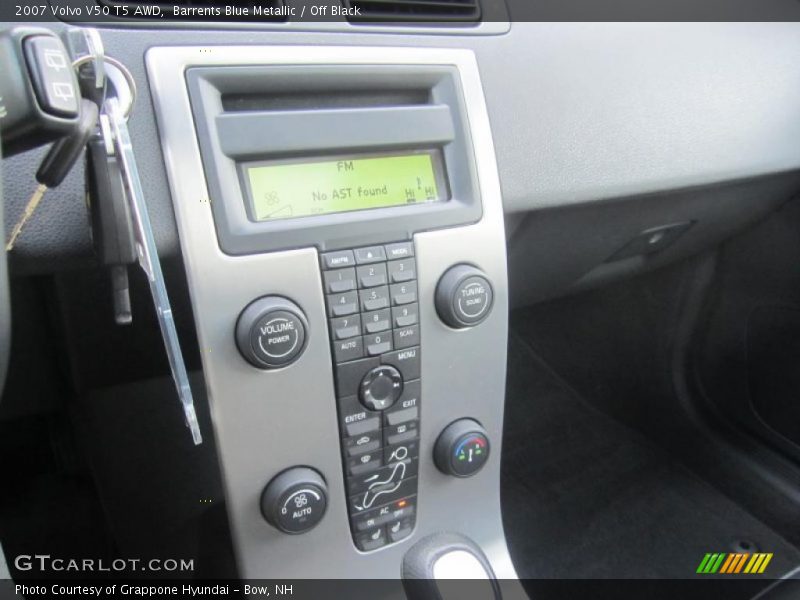 Barrents Blue Metallic / Off Black 2007 Volvo V50 T5 AWD