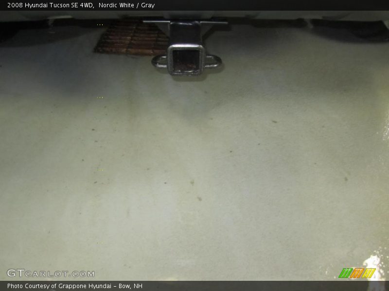 Nordic White / Gray 2008 Hyundai Tucson SE 4WD
