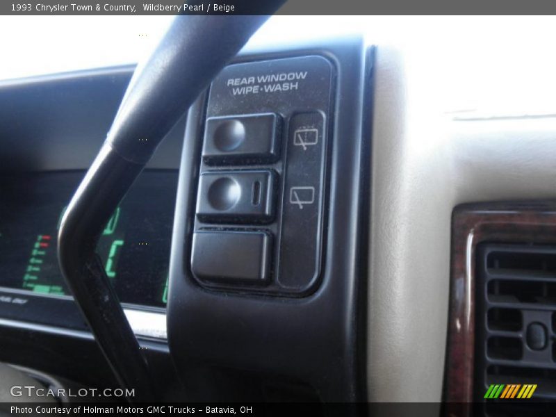 Wildberry Pearl / Beige 1993 Chrysler Town & Country