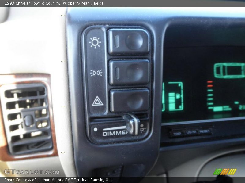 Wildberry Pearl / Beige 1993 Chrysler Town & Country