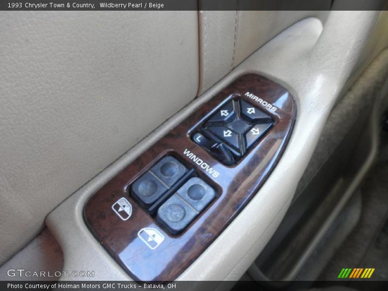 Wildberry Pearl / Beige 1993 Chrysler Town & Country